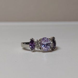 Pretty Silver Tone Ring With Purple Stones Size 8.75